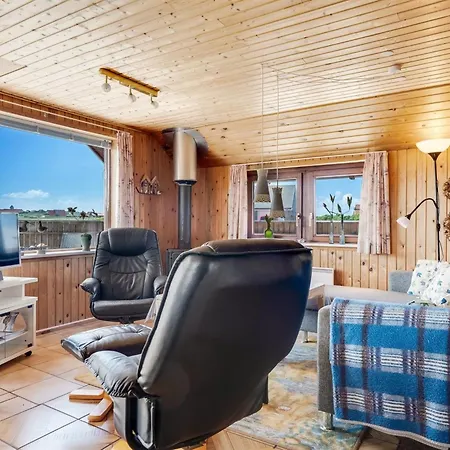 Holiday home Beatrice - 150m From The Sea By Interhome