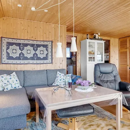 Holiday home Beatrice - 150m From The Sea By Interhome *